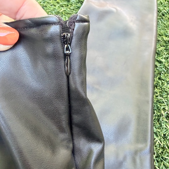 Black Vegan Faux Leather Skinny Pants - Picture 4 of 6